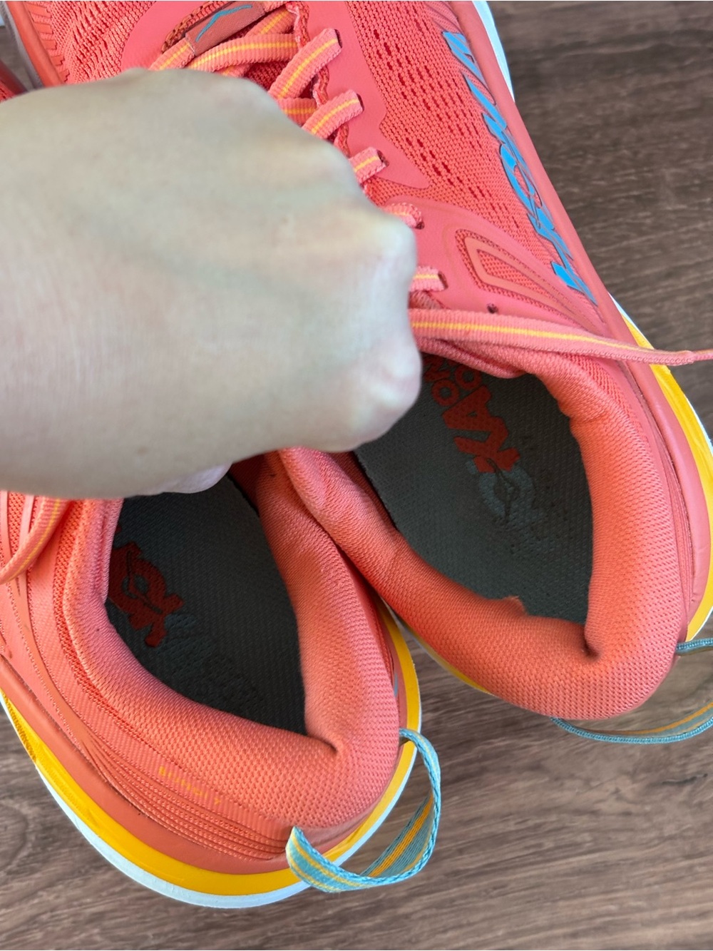 HOKA Bondi 7 Women’s Size 8 Coral Cushioned Running Shoes - Picture 9 of 12